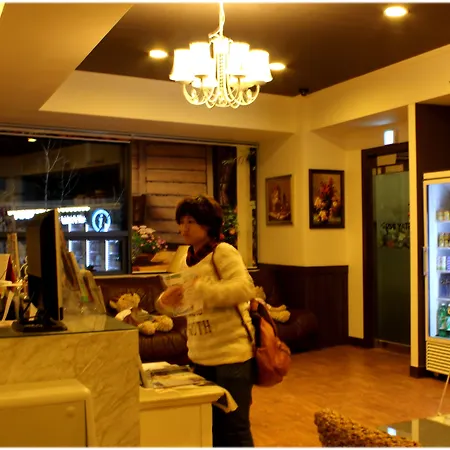 Funstay Inn Guesthouse-2